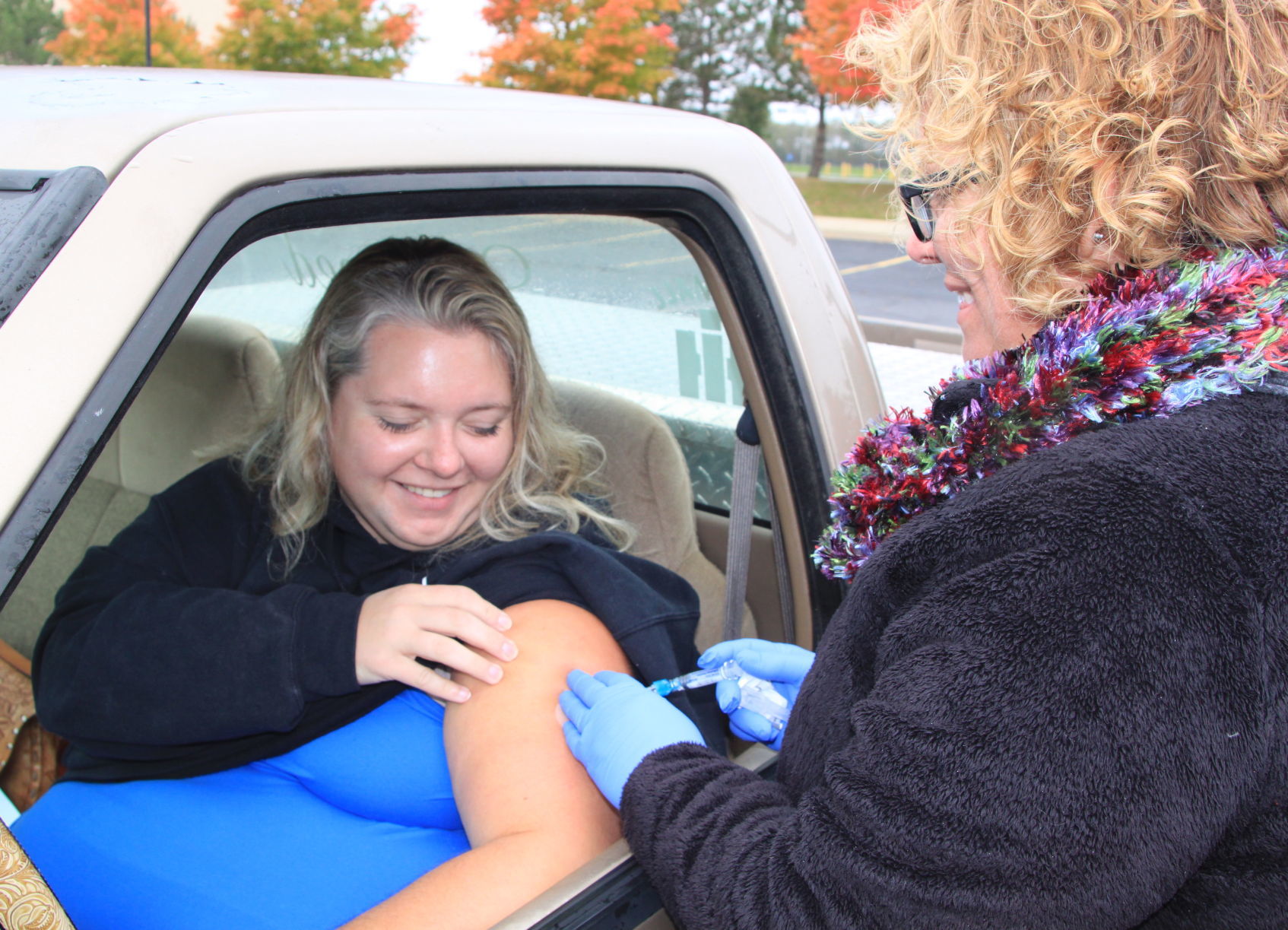 Drive-through clinic administers free flu shots